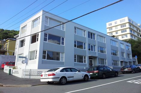 Photo of property in 3/117 Austin Street, Mount Victoria, Wellington, 6011