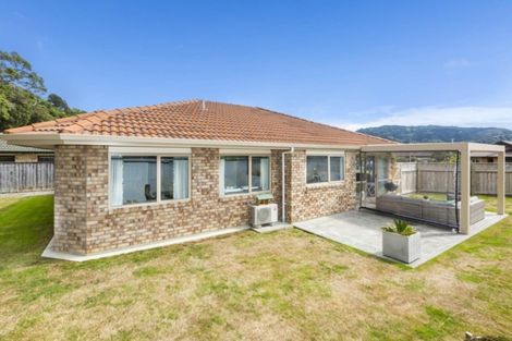Photo of property in 33 Evergreen Crescent, Trentham, Upper Hutt, 5018