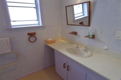 Photo of property in 42a Sackville Street, Fitzroy, New Plymouth, 4312