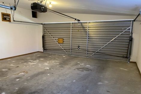 Photo of property in 2/5 Derenzy Place, Avonhead, Christchurch, 8042