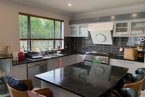 Photo of property in 50 Amberwood Drive, Northpark, Auckland, 2013