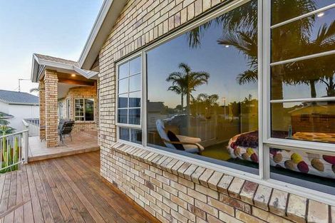 Photo of property in 7 Mistral Place, West Harbour, Auckland, 0618