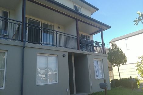 Photo of property in 33 Kirikiri Lane, East Tamaki, Auckland, 2013