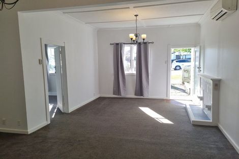 Photo of property in 28b Fruitvale Road, New Lynn, Auckland, 0600