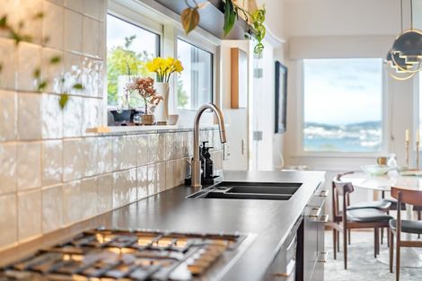 Photo of property in 42 Lohia Street, Khandallah, Wellington, 6035