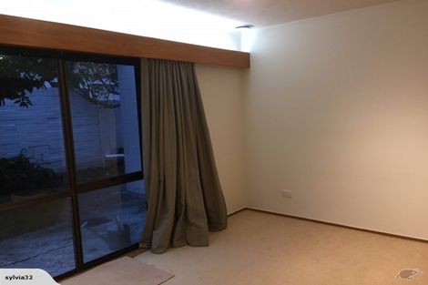 Photo of property in 13 Antilla Place, Half Moon Bay, Auckland, 2012