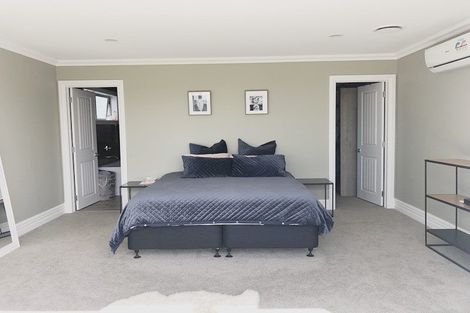 Photo of property in 19 Headland Drive, Long Bay, Auckland, 0630