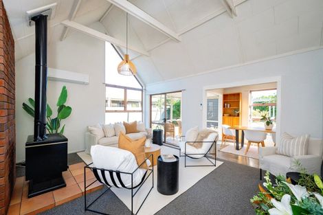 Photo of property in 25 Chester Street, Taradale, Napier, 4112