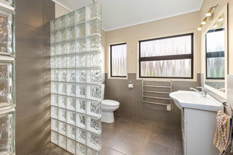 Photo of property in 27 Point Wells Road, Point Wells, Warkworth, 0986