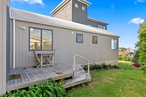 Photo of property in 68 Barrier View Road, Leigh, 0985