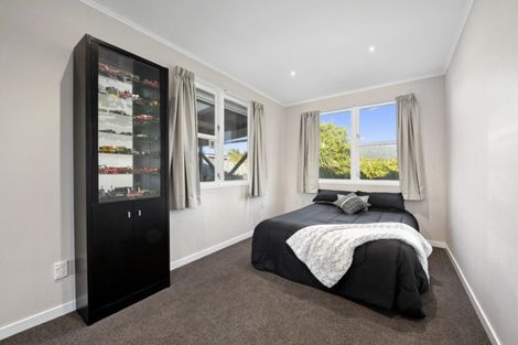 Photo of property in 21 Sunnyview Drive, Brown Owl, Upper Hutt, 5018