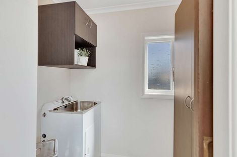 Photo of property in 38 Miro Street, Takaro, Palmerston North, 4410