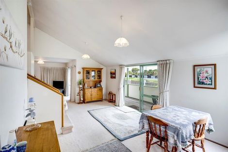 Photo of property in 8/178 Charles Street, Westshore, Napier, 4110
