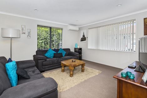 Photo of property in 28a Willis Road, Papakura, 2110
