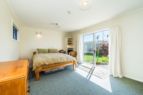 Photo of property in 5 Callender Terrace, Paraparaumu Beach, Paraparaumu, 5032