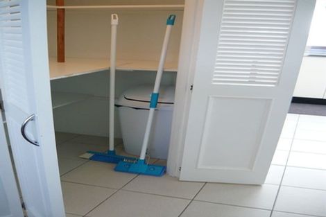 Photo of property in 50 Golf Road, New Lynn, Auckland, 0600