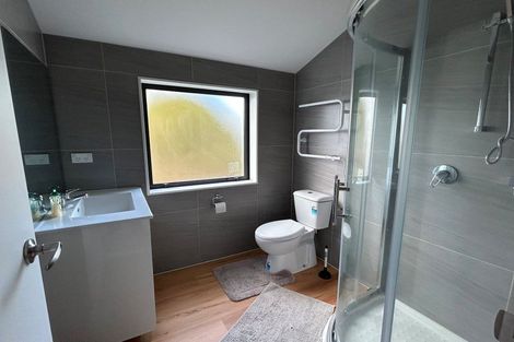 Photo of property in 16b Romney Place, Manurewa, Auckland, 2102