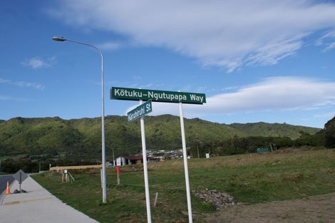 Photo of property in 9 Pihoihoi Close, Waikanae, 5036