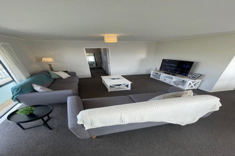 Photo of property in 12 Fresil Lane, Massey, Auckland, 0614