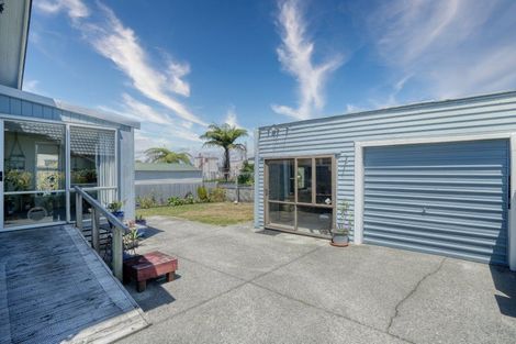 Photo of property in 233 Hampden Street, Hokitika, 7810