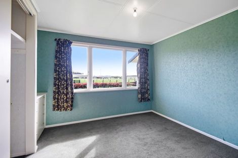 Photo of property in 28 Suther Street, Waverley, 4510