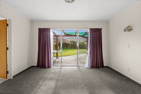 Photo of property in 4 Knightsbridge Place, Taradale, Napier, 4112