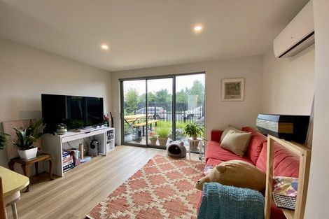 Photo of property in 2/47 Mersey Street, St Albans, Christchurch, 8014