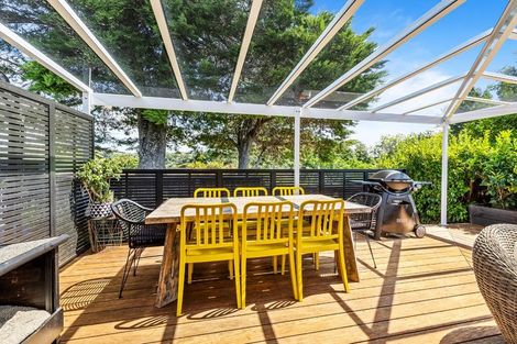 Photo of property in 1 Rapaki Place, Te Atatu Peninsula, Auckland, 0610