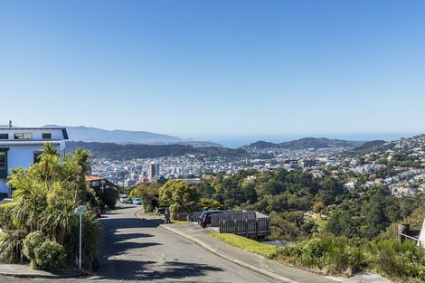 Photo of property in 3 Puketiro Avenue, Northland, Wellington, 6012