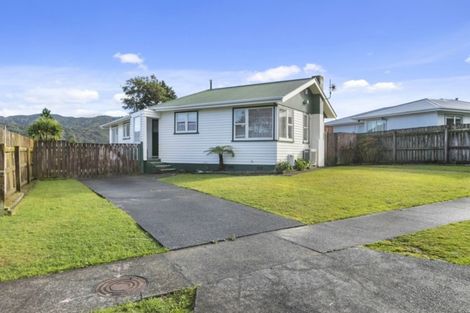 Photo of property in 9 Antrim Crescent, Wainuiomata, Lower Hutt, 5014