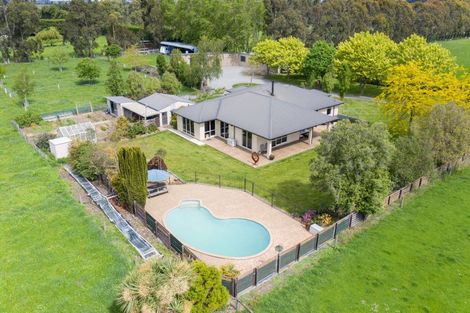 Photo of property in 128 Johnstone Street, Tinwald, Ashburton, 7774