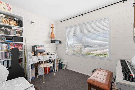 Photo of property in 147 Petley Road, Paparoa, 0571