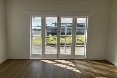 Photo of property in 61 Oakdale Road, Mount Roskill, Auckland, 1041