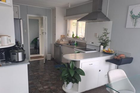 Photo of property in 6 Liston Crescent, Hillcrest, Hamilton, 3216