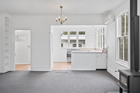 Photo of property in 81 Williams Street, Cambridge, 3434