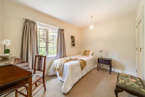 Photo of property in 51 Chatsworth Road, Silverstream, Upper Hutt, 5019