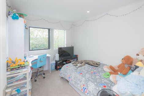 Photo of property in 30b Beaumonts Way, Manurewa, Auckland, 2102