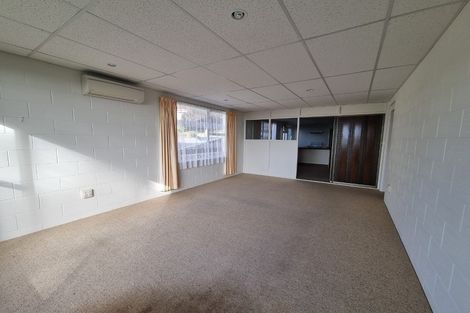 Photo of property in 2/7 Patchett Place, Cashmere, Christchurch, 8022