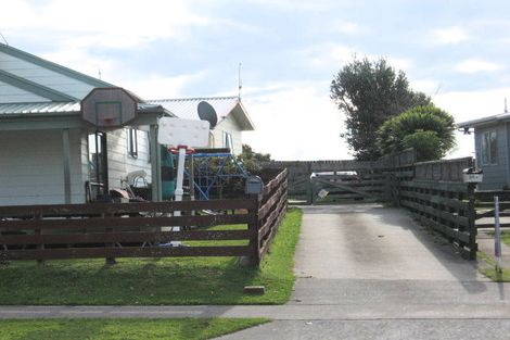 Photo of property in 38 Kaitemako Road, Welcome Bay, Tauranga, 3112