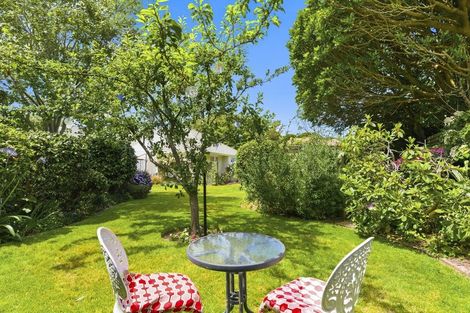 Photo of property in 9 Maple Lane, Waikanae, 5036