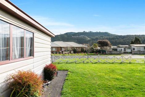 Photo of property in 3a Kingdom Drive, Fairy Springs, Rotorua, 3015