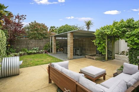 Photo of property in 46 Bowen Street, Cambridge, 3434