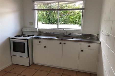 Photo of property in 2/7 Phillips Place, Havelock North, 4130