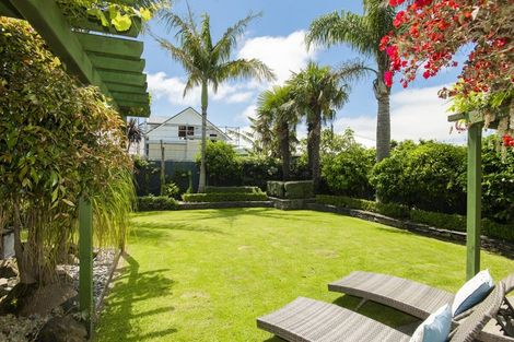 Photo of property in 27 Stout Street, Whataupoko, Gisborne, 4010