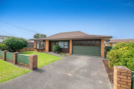 Photo of property in 1/131 Centreway Road, Orewa, 0931