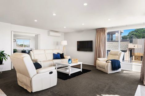Photo of property in 203 Marine Parade, Mount Maunganui, 3116