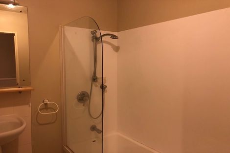 Photo of property in 18 Spalding Rise, Golflands, Auckland, 2013