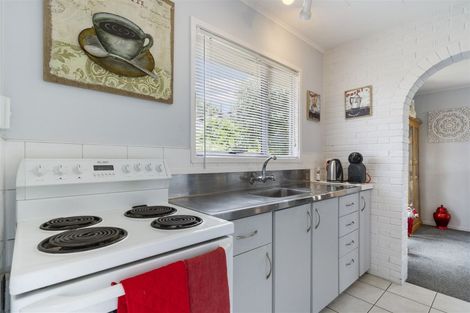 Photo of property in 7 Woodman Place, West Harbour, Auckland, 0618