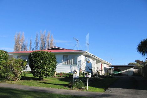 Photo of property in 11a Terry Crescent, Milson, Palmerston North, 4414