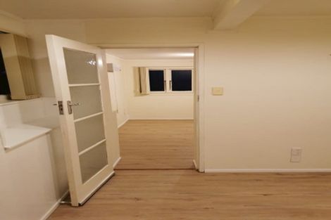 Photo of property in 35 Bayview Road, Browns Bay, Auckland, 0630